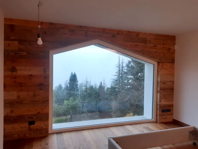 Rivestimento pareti in larice "Aprica"