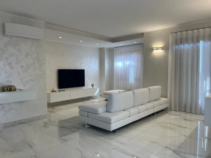 Soggiorno laccato lucido